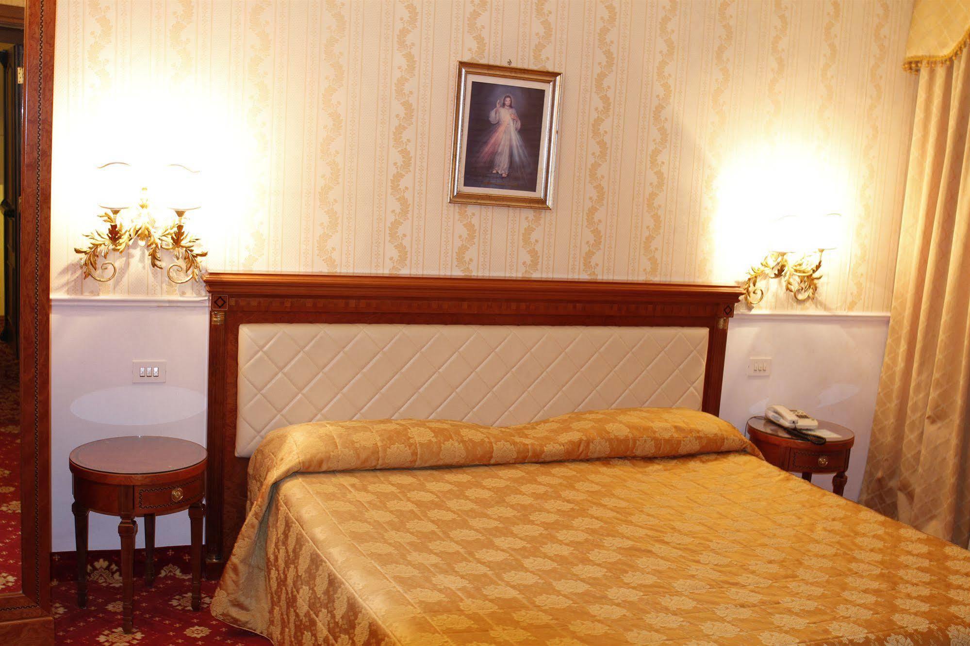 Hotel Genio Rome Bagian luar foto