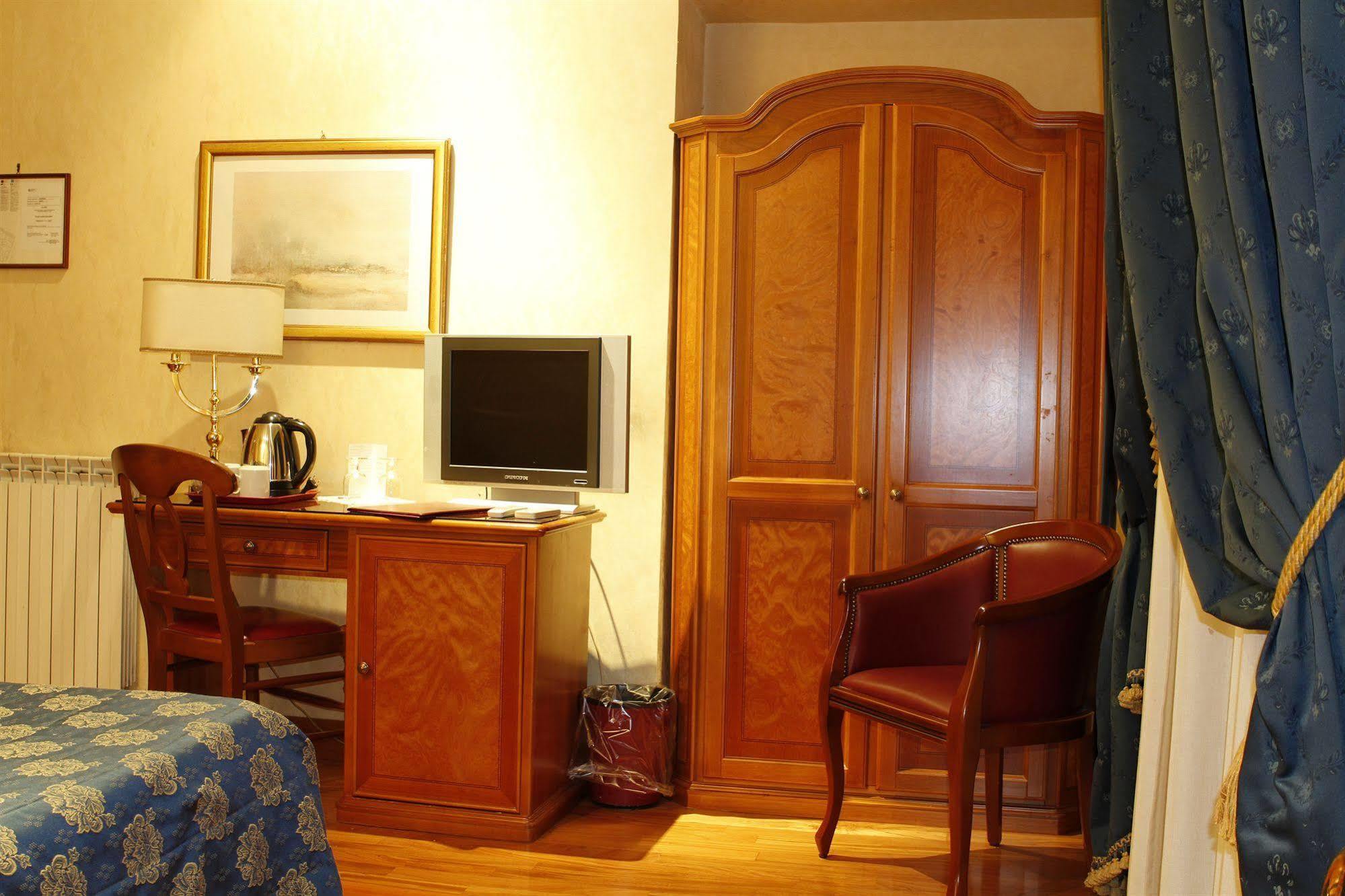 Hotel Genio Rome Bagian luar foto